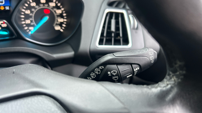 Ford Kuga 1.5 TDCi Titanium Edition 5dr 2WD Diesel Estate